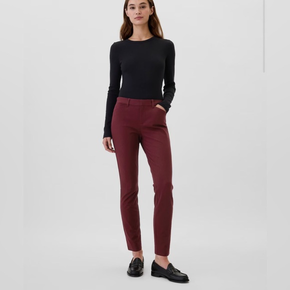 GAP Slim City Maroon Pant - Picture 1 of 8